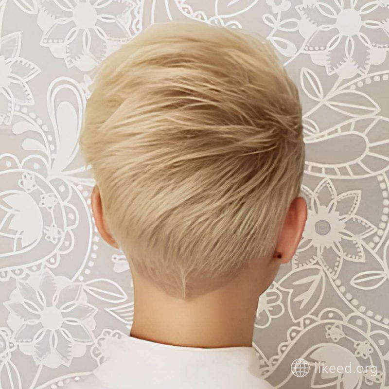 The Versatility and Elegance of Short Hairstyles - 4