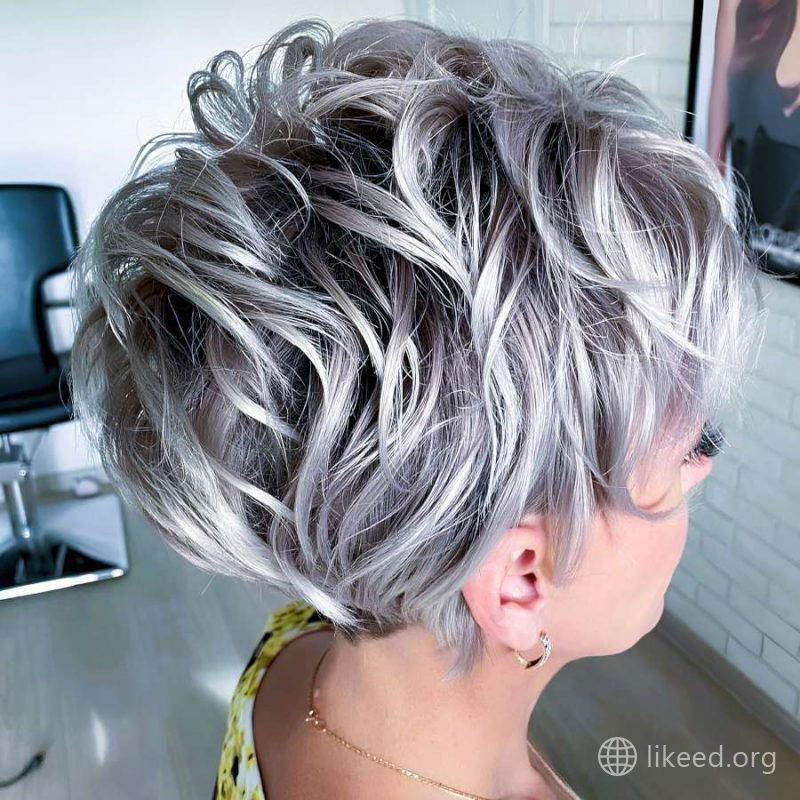 Crown Volume with Layered Dimension